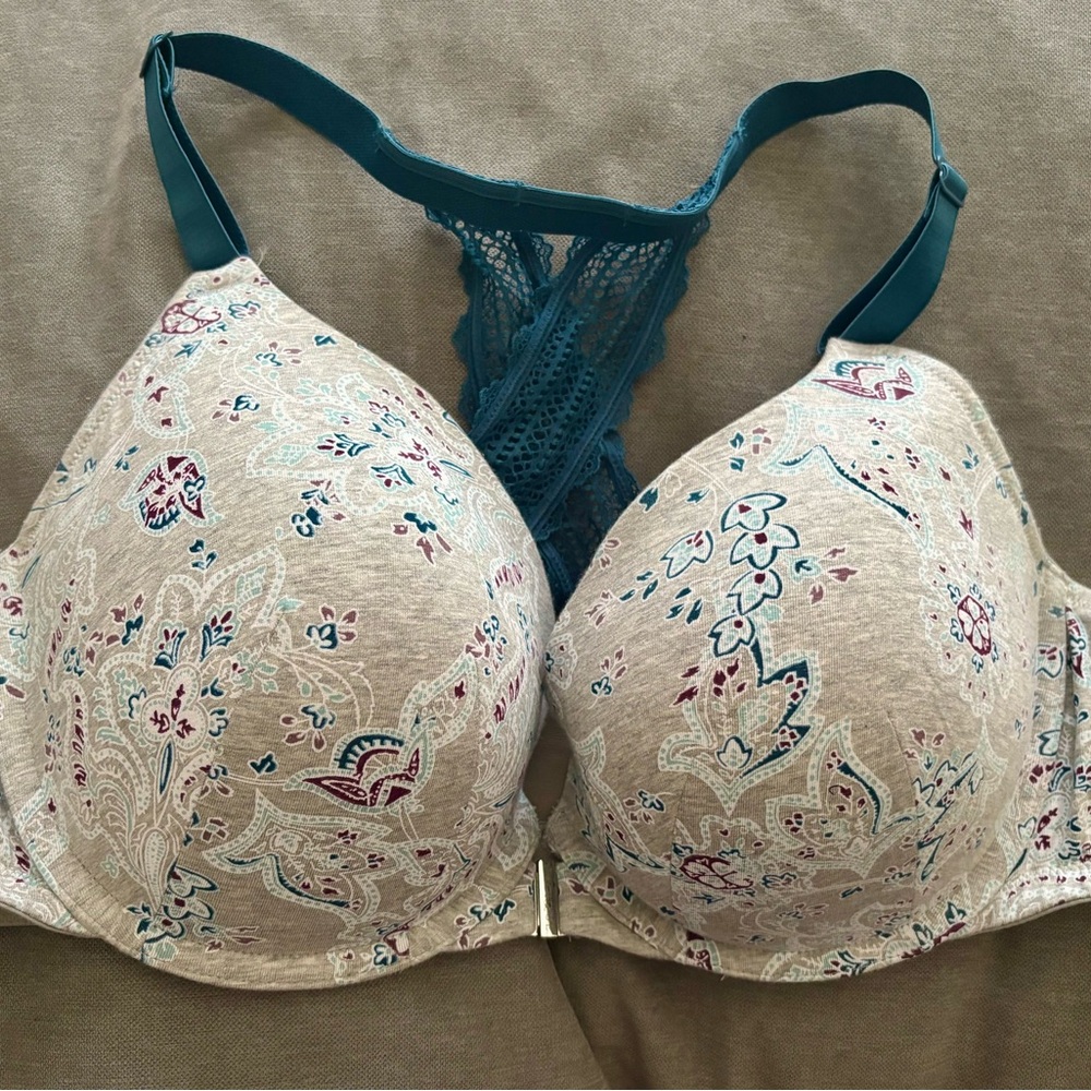 Cacique Grey and Teal Lace Bra